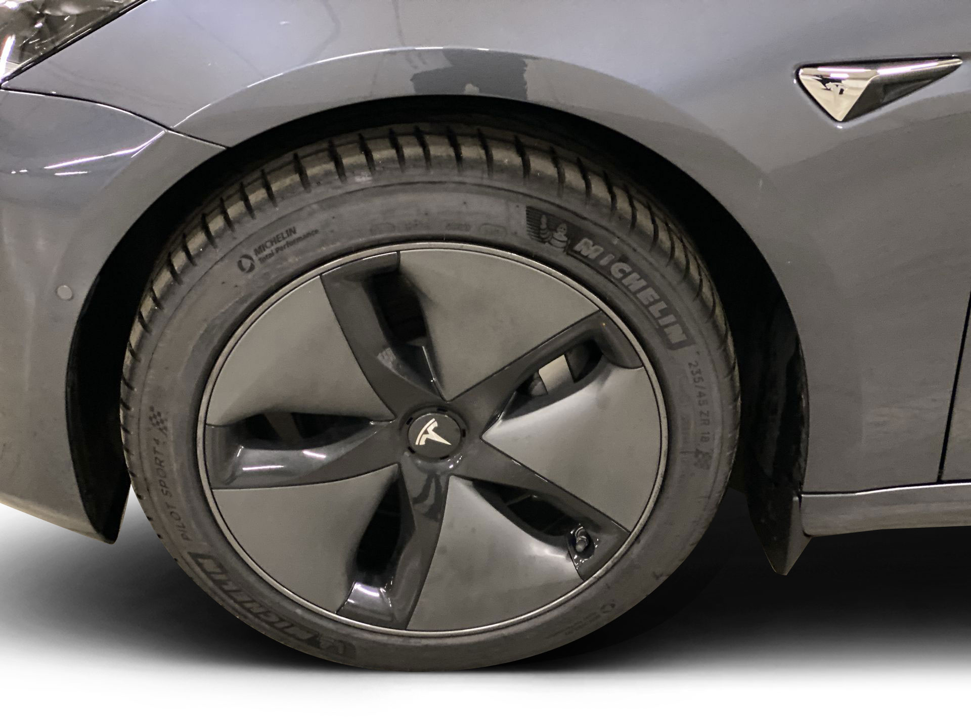 Details for a Driver Side Front Wheel & Tire