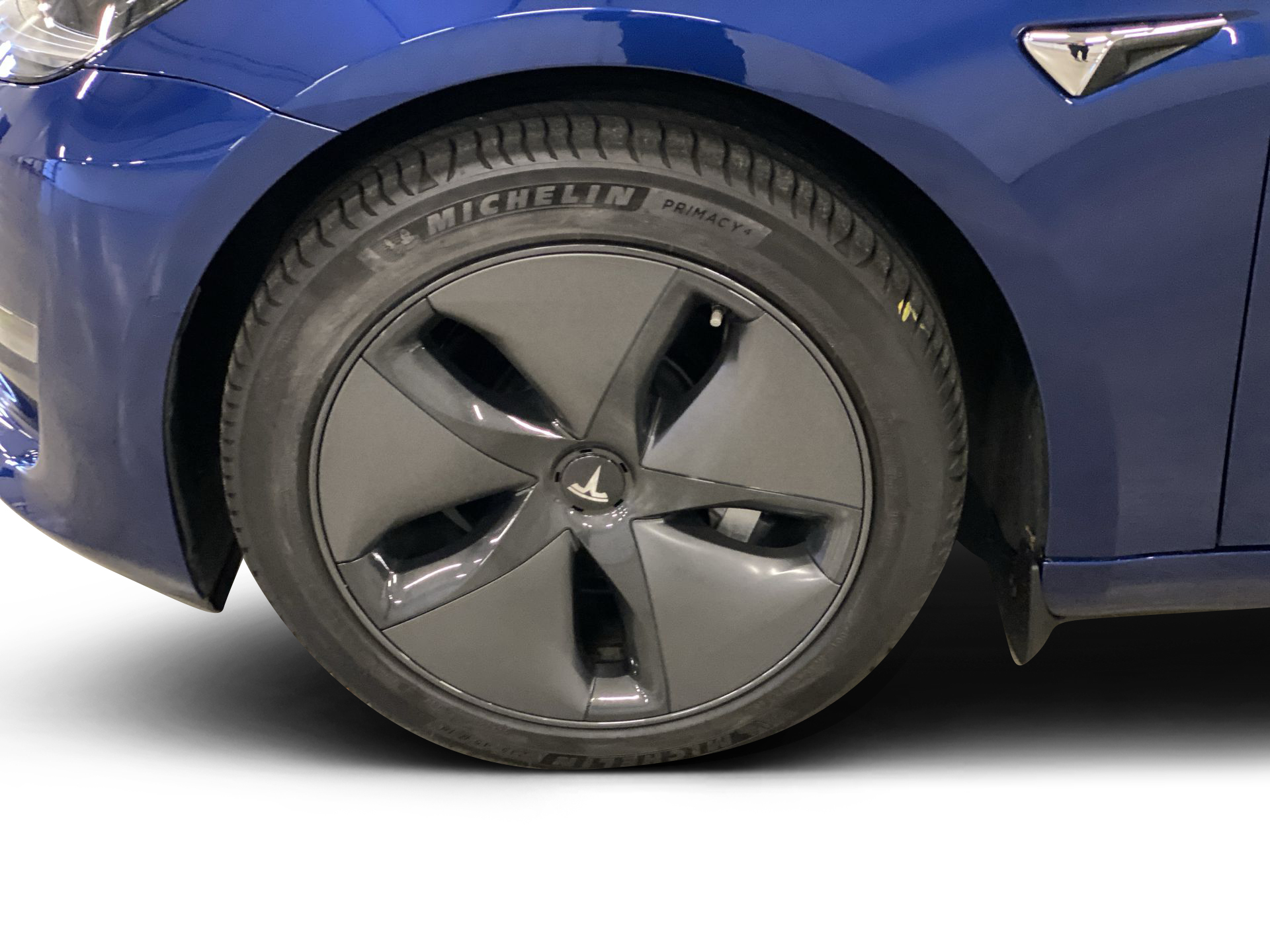Details for a Driver Side Front Wheel & Tire
