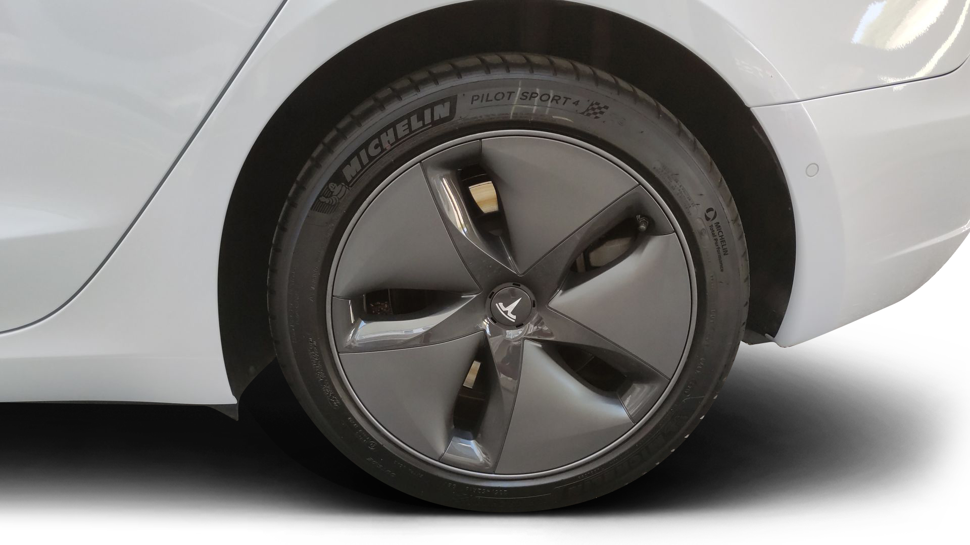 Details for a Driver Side Rear Wheel & Tire